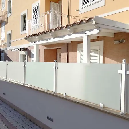بيت للعطل Casa Vacanze Con Corte, 150 Casa Vacanze سان بنيديتّو ديل ترونتو